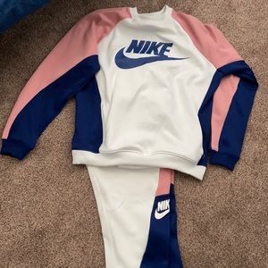Nike matching sweatsuit set
